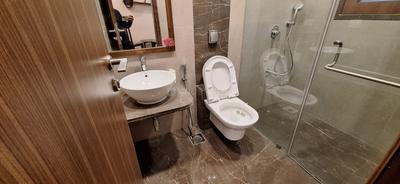 Bathroom Image of 2100 Sq.ft 3 BHK Apartment / Flat for sale in Supreme Amadore, Baner Pune for Rs. 37000000