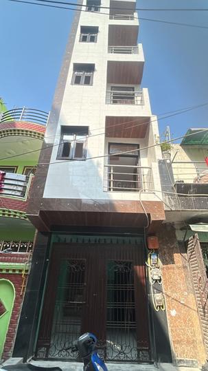 RWA Sainik Enclave Gali No 9 Main Image 1