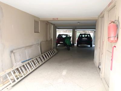 Car Garage Image of 970 Sq.ft 3 BHK Apartment / Flat for rent in Merlin Grove, Sarada Pally Kolkata for Rs. 22000