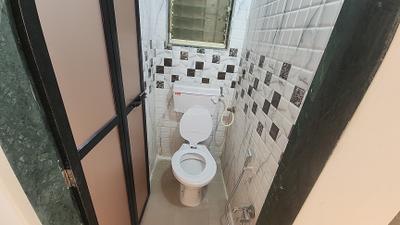 Bathroom Image of 650 Sq.ft 1 BHK Apartment / Flat for sale in Sharda Galaxy, Ulwe Navi Mumbai for Rs. 5400000