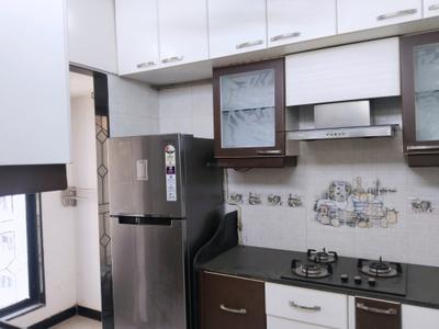 Kitchen Image of 2050 Sq.ft 3 BHK Apartment / Flat for sale in Kakad Mansion, Santacruz West Mumbai for Rs. 105000000