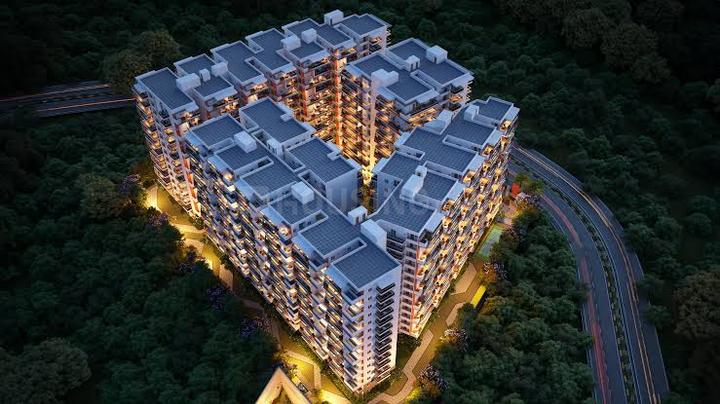 Svadha Mackennas Main Image 1