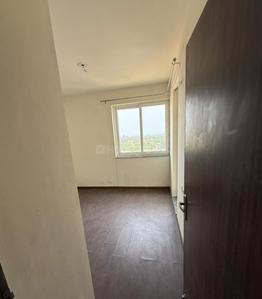 Bedroom Image of 1500 Sq.ft 2 BHK Apartment / Flat for rent in BPTP Discovery Park, Sector 80 Faridabad for Rs. 33000