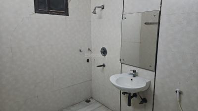 Image of 3000 Sq.ft 3 BHK Builder Floor for rent in Sector 45, Noida for Rs. 50000