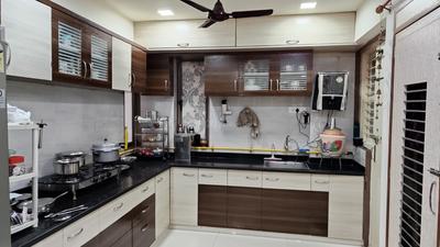 Kitchen Image of 2142 Sq.ft 3 BHK Apartment / Flat for sale in Hari Aalayam, Sargasan Gandhinagar for Rs. 11500000