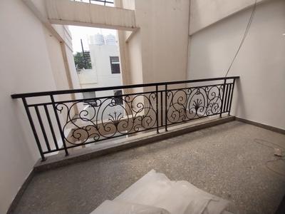 Balcony Image of 4500 Sq.ft 4 BHK Builder Floor for rent in Safdarjung Enclave New Delhi for Rs. 350000