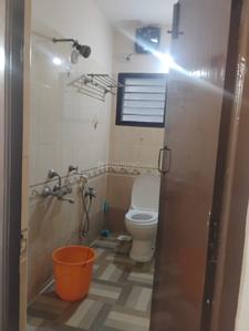 Bathroom Image of 1200 Sq.ft 2 BHK Builder Floor for rent in Adyar Chennai for Rs. 40000