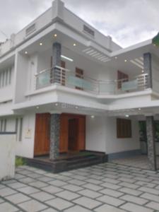 Image of 2000 Sq.ft 4 BHK Independent House for sale in Kuttanellur, Thrissur for Rs. 8400000