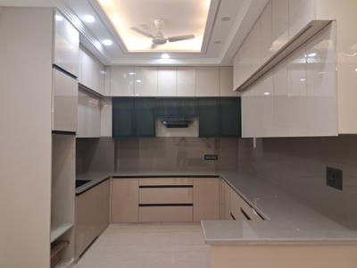 Kitchen Image of 1800 Sq.ft 3 BHK Builder Floor for sale in Paschim Vihar New Delhi for Rs. 40000000