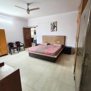 Bedroom Image of 1400 Sq.ft 2 BHK Builder Floor for rent in Sector 40 Gurgaon for Rs. 55000