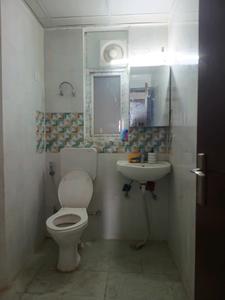 Common Bathroom Image of 1450 Sq.ft 3 BHK Apartment / Flat for rent in Patel Neotown Phase 1, Noida Extension Greater Noida for Rs. 30000
