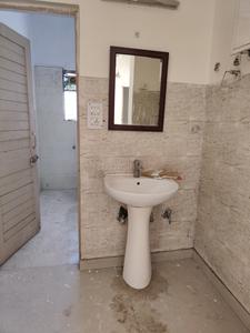 Bathroom Image of 1100 Sq.ft 2 BHK Apartment / Flat for sale in DDA Flats Munirka, Munirka New Delhi for Rs. 26000000