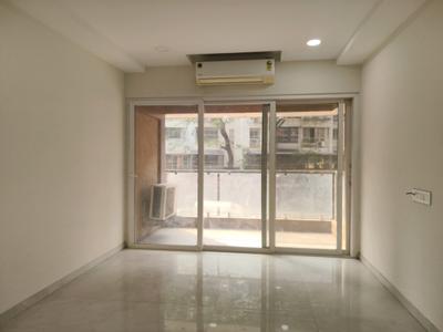 Living Room Image of 1120 Sq.ft 3 BHK Apartment / Flat for sale in Sunteck City Avenue, Goregaon West Mumbai for Rs. 27000000