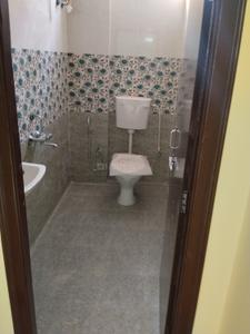 Bathroom Image of 600 Sq.ft 1 BHK Builder Floor for rent in Financial District Hyderabad for Rs. 23500