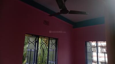 Bedroom Image of 600 Sq.ft 1.5 BHK Apartment / Flat for rent in Dum Dum Kolkata for Rs. 8000