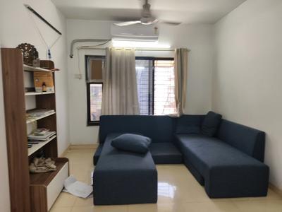 Living Room Image of 850 Sq.ft 2 BHK Apartment / Flat for rent in Vile Parle East Mumbai for Rs. 85000