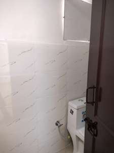 Common Bathroom Image of 450 Sq.ft 1 BHK Apartment / Flat for rent in Sector 23B Dwarka New Delhi for Rs. 15000