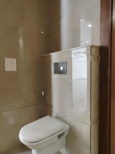 Common Bathroom Image of 4500 Sq.ft 4 BHK Builder Floor for sale in DLF City Phase 1, DLF Phase 1 Gurgaon for Rs. 85000000