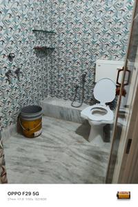 Bathroom Image of 950 Sq.ft 2 BHK Builder Floor for rent in Bardhaman University Bardhaman for Rs. 9500