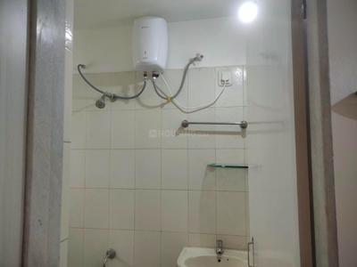 Bathroom Image of 840 Sq.ft 2 BHK Apartment / Flat for rent in Prathmesh Garden, Hadapsar Pune for Rs. 23000