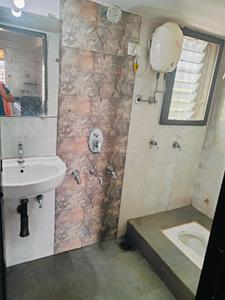 Bathroom Image of 915 Sq.ft 2 BHK Apartment / Flat for rent in Dombivli West Thane for Rs. 19000