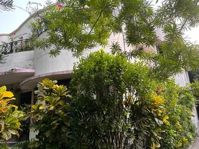 Image of 5000 Sq.ft 8 BHK Villa for sale in New Alipore, Kolkata for Rs. 135000000