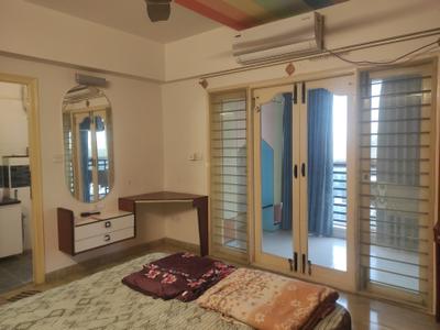 Bedroom Image of 2200 Sq.ft 3 BHK Apartment / Flat for rent in Hoysala Landmark, Sanjaynagar Bengaluru for Rs. 65000