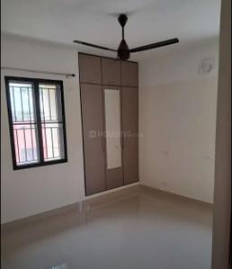 Bedroom Image of 1300 Sq.ft 2 BHK Apartment / Flat for rent in Maradu Kochi for Rs. 26000