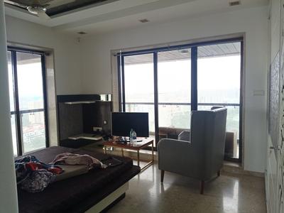 Lakefront Solitaire Bedroom One 2
