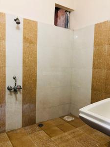 Bathroom Image of 1000 Sq.ft 4 BHK Independent House for rent in Vijay Nagar Indore for Rs. 27000