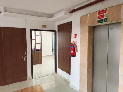 Image of 1005 Sq.ft 3 BHK Apartment / Flat for rent in LDA Kabir Nagar, Rajajipuram, Lucknow for Rs. 14000