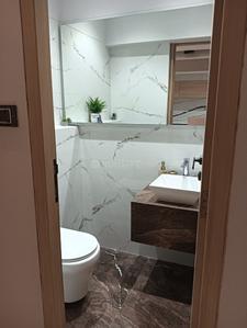 Bathroom Image of 1200 Sq.ft 3 BHK Apartment / Flat for sale in Ruparel Panache, Santacruz West Mumbai for Rs. 50000000