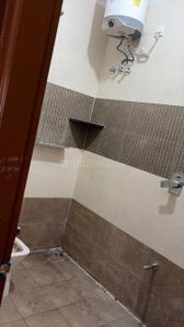 Bathroom Image of 1100 Sq.ft 2 BHK Apartment / Flat for rent in Malleswaram Bengaluru for Rs. 40000