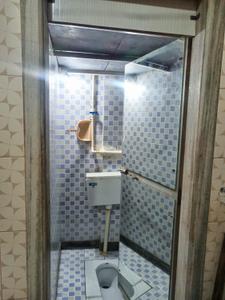 Bathroom Image of 225 Sq.ft 1 RK Apartment / Flat for sale in Borivali West Mumbai for Rs. 5300000