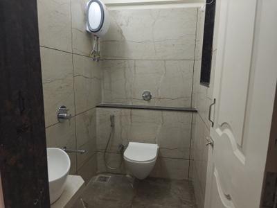 Bathroom Image of 600 Sq.ft 1 BHK Apartment / Flat for sale in Urban BKC Crown, Kurla West Mumbai for Rs. 12999999