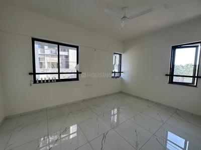 Bedroom Image of 1100 Sq.ft 2 BHK Apartment / Flat for rent in Mahindra Nestalgia, Pimpri Pune for Rs. 40007