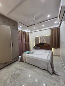 Bedroom Image of 990 Sq.ft 3 BHK Builder Floor for rent in Rajouri Garden New Delhi for Rs. 42000
