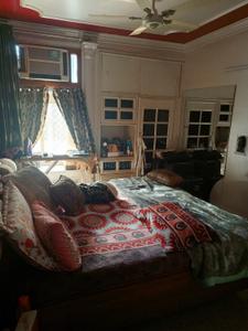 Bedroom Image of 2200 Sq.ft 4.5 BHK Apartment / Flat for sale in Kirpal Apartments, Patparganj New Delhi for Rs. 25500000
