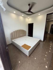 Bedroom Image of 400 Sq.ft 1 BHK Builder Floor for rent in Old Double Storey, Lajpat Nagar New Delhi for Rs. 27000
