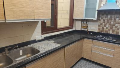 Kitchen Image of 1900 Sq.ft 3 BHK Builder Floor for rent in Greater Kailash New Delhi for Rs. 100000
