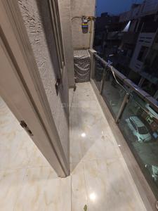 Balcony Image of 450 Sq.ft 1 BHK Independent House for rent in Old Double Storey, Lajpat Nagar New Delhi for Rs. 25000