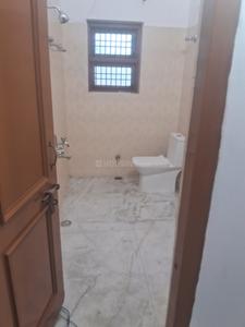 Bathroom Image of 2000 Sq.ft 2 BHK Builder Floor for rent in Ashiyana Lucknow for Rs. 12000