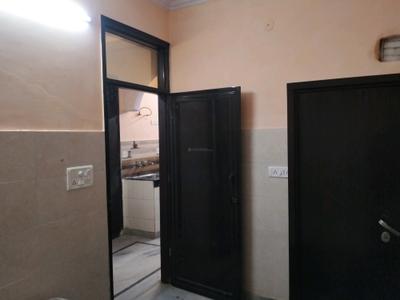 Living Room Image of 400 Sq.ft 1 BHK Builder Floor for rent in Laxmi Nagar New Delhi for Rs. 16000