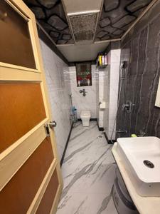 Bathroom Image of 1600 Sq.ft 3 BHK Duplex for sale in Malad West Mumbai for Rs. 57500000