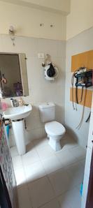 Bathroom Image of 2220 Sq.ft 4 BHK Independent House for sale in Ansal Town, Modipuram Meerut for Rs. 14000000