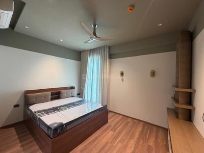 Bedroom Image of 2400 Sq.ft 3 BHK Apartment / Flat for rent in Conscient Elevate, Sector 59 Gurgaon for Rs. 180000