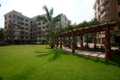 Image of 1900 Sq.ft 4 BHK Apartment / Flat for sale in Space Clubtown Enclave, Chinar Park, Kolkata for Rs. 16000000