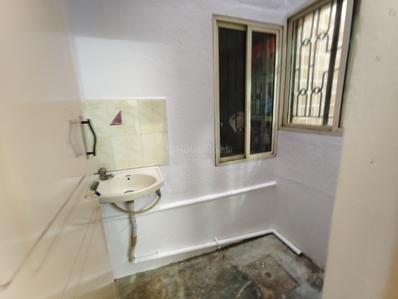 Bathroom Image of 950 Sq.ft 1.5 BHK Builder Floor for rent in New Tippasandra Bengaluru for Rs. 25000