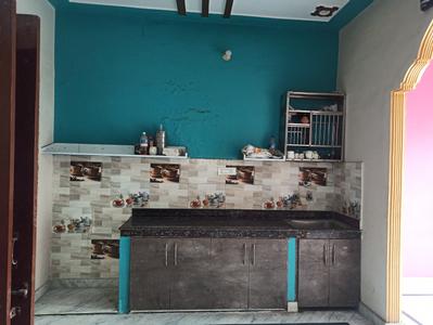 Kitchen Image of 1200 Sq.ft 2 BHK Builder Floor for rent in Jagrati Vihar Meerut for Rs. 10000
