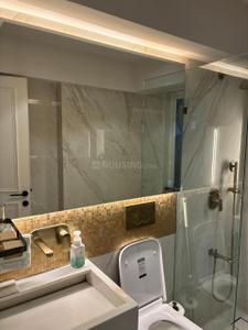 Bathroom Image of 750 Sq.ft 2 BHK Apartment / Flat for sale in Khar West Mumbai for Rs. 42500000